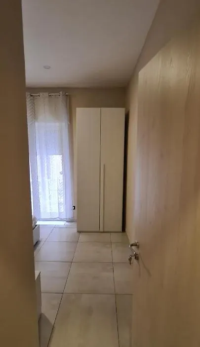 Garibaldi Room-1