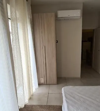 Garibaldi Room-2
